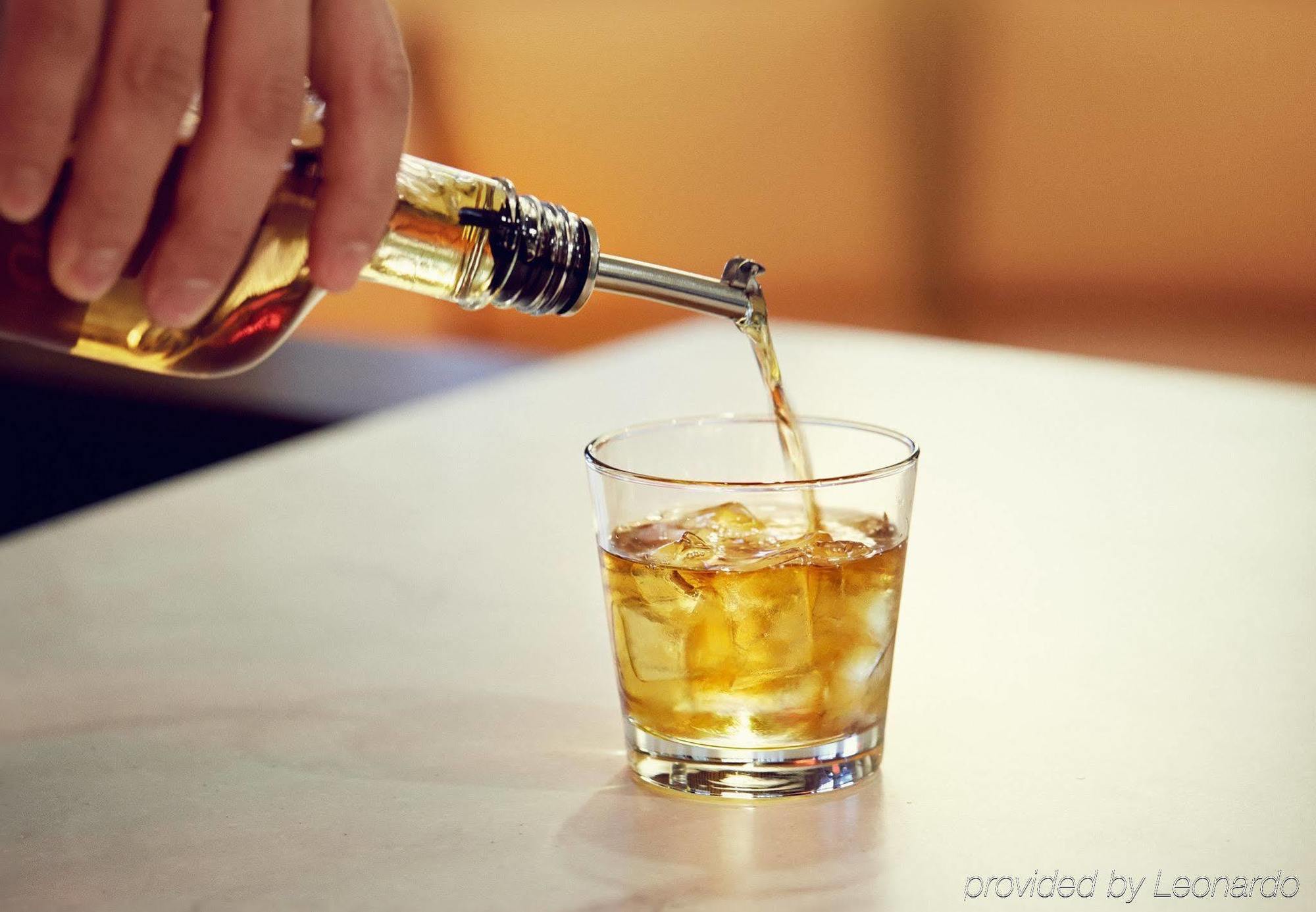 伊利大使会议中心万怡酒店 Kearsarge 外观 照片